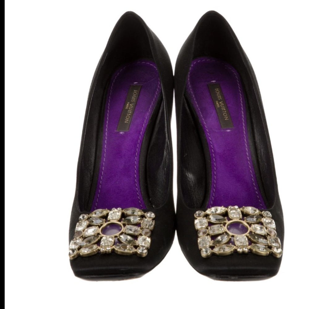 Louis Vuitton Satin Crystal Embellished Heels sz38